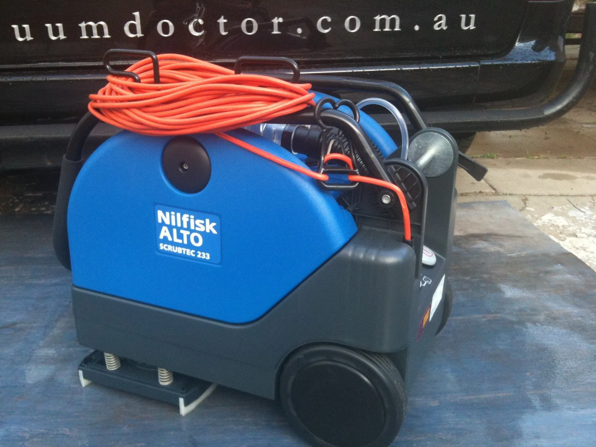 Nilfisk-ALTO Scrubtec 233 Electrically Operated Portable Floor Scrubber Replaced By SC250