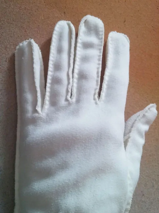 *VINTAGE '60s LONG OFF WHITE COTTON FORMAL GAUNTLET WEDDING GLOVES WITH RAISED DIAMOND DESIGNS